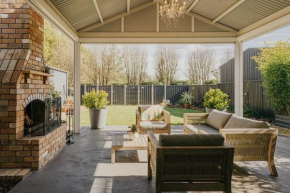 Cow Bell Cottage Trentham